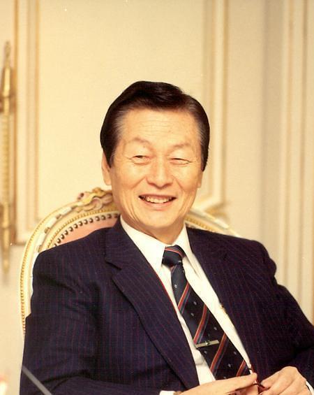 这一回乐天企业创始人辛格浩坐不住了long88龙8国际从大国到本国(图2)