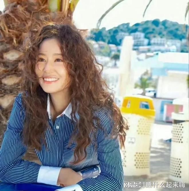 发公主张柏芝太雷人景甜可爱如狮子狗龙8国际唯一女星留羊毛卷唐嫣像长(图19)