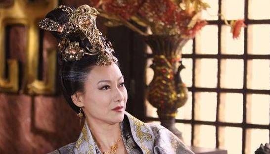 传奇她用一生书写不服输的人生龙8体育入口从街头乞儿到影坛(图8)