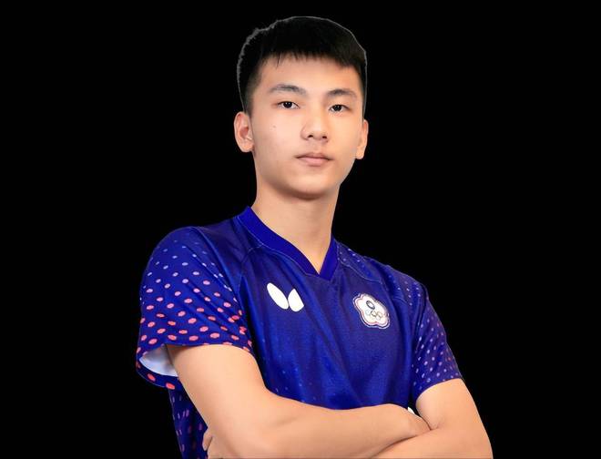 中国天才少年状态低迷决胜局4比11惨败long8登录2比3爆冷一轮游！21岁(图2)