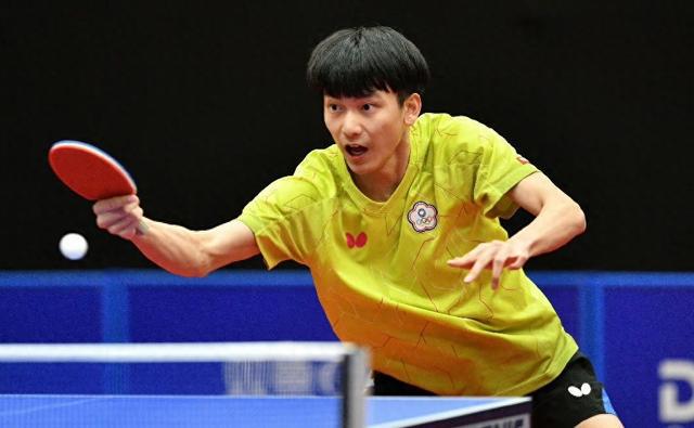 中国天才少年状态低迷决胜局4比11惨败long8登录2比3爆冷一轮游！21岁(图4)