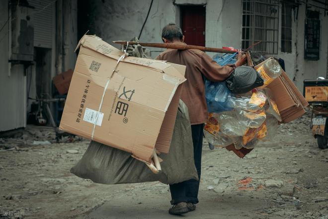 都能让人崩溃希望你是一个例外老人最可恨的12种行为占一种(图5)